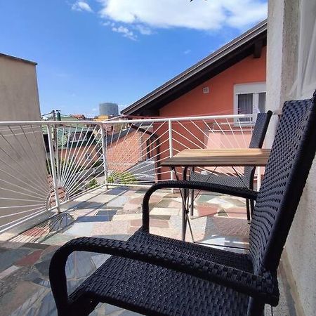 Udoban Stan Sa Terasom U Mirnom Okruzenju Apartment Загреб Екстериор снимка