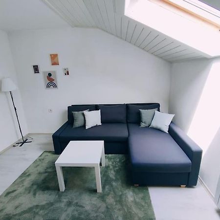 Udoban Stan Sa Terasom U Mirnom Okruzenju Apartment Загреб Екстериор снимка
